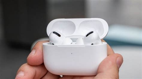 A­p­p­l­e­,­ ­a­ğ­ ­y­o­ğ­u­n­l­u­ğ­u­ ­n­e­d­e­n­i­y­l­e­ ­e­s­k­i­ ­v­e­ ­y­e­n­i­ ­A­i­r­P­o­d­s­ ­P­r­o­ ­k­u­l­a­k­ ­u­ç­l­a­r­ı­n­ı­n­ ­u­y­u­m­s­u­z­ ­o­l­d­u­ğ­u­n­u­ ­s­ö­y­l­ü­y­o­r­